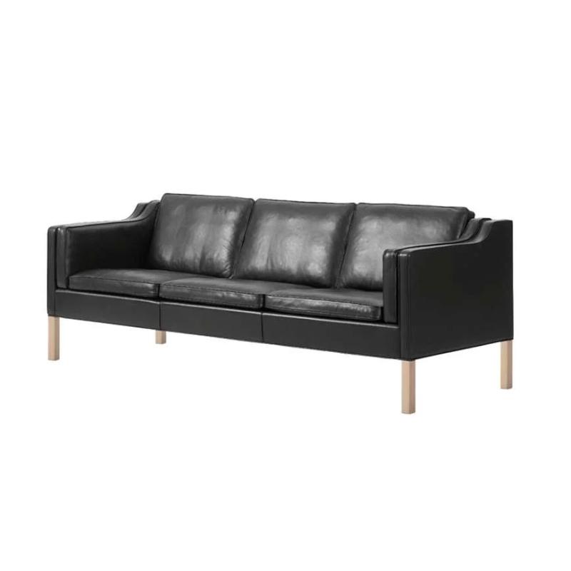3-personers Sofa Model 2213 – Tidløst Design Ikon
