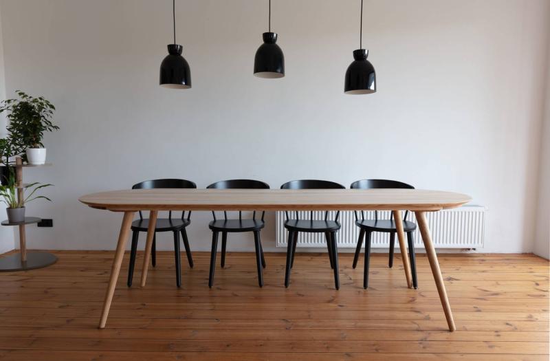 Elegant Spisebord i Massivt Asketræ til 10 Personer