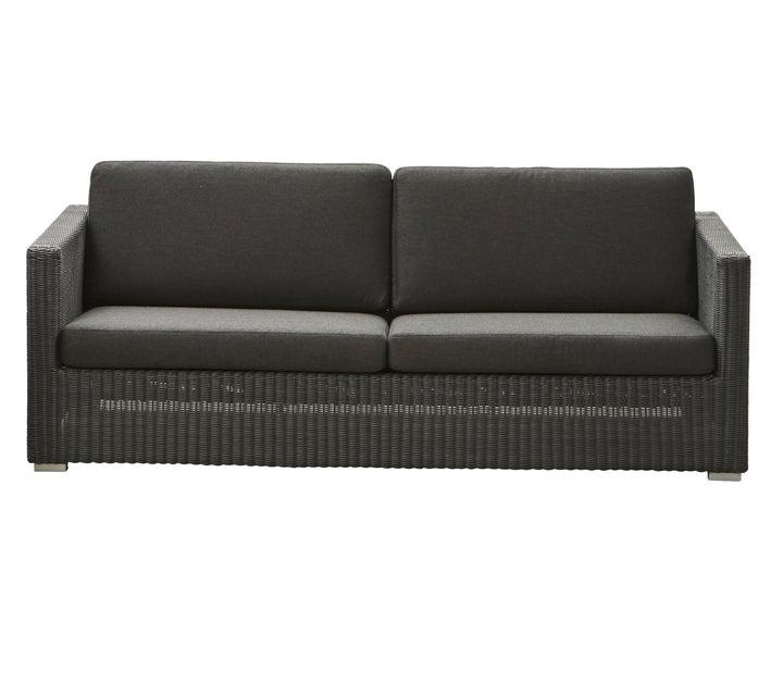 Cane-line Chester 3-pers. sofa med sorte hynder i graphite